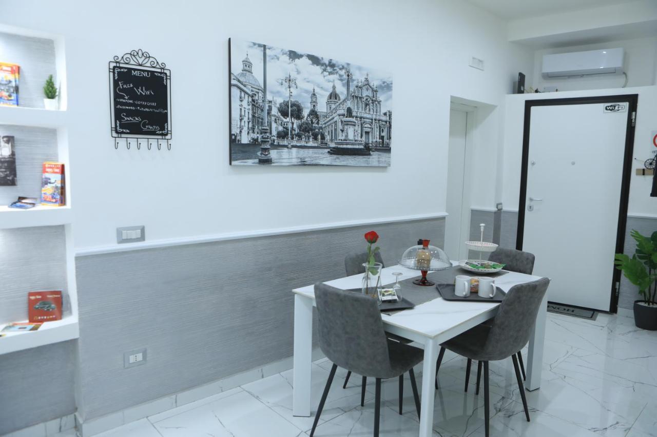 Apartamento Santi House Catania Exterior foto